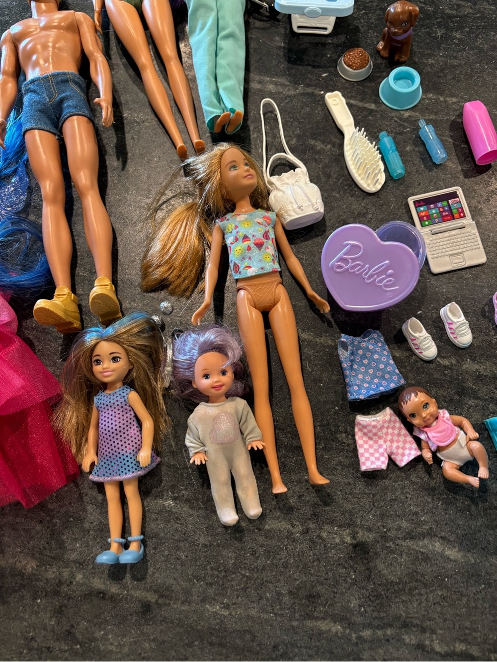 Barbie Doll Bundle Lot of 8 Dolls + Accessories, Baby, Chelsea, Ken & Furniture - Picture 8 of 8